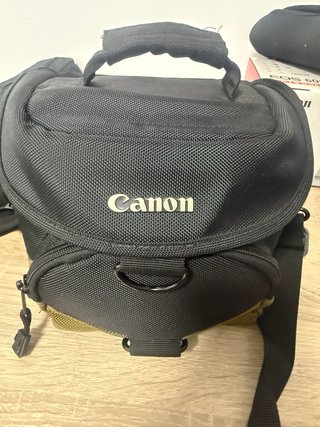 Canon EOS 600D + 2 objetivos