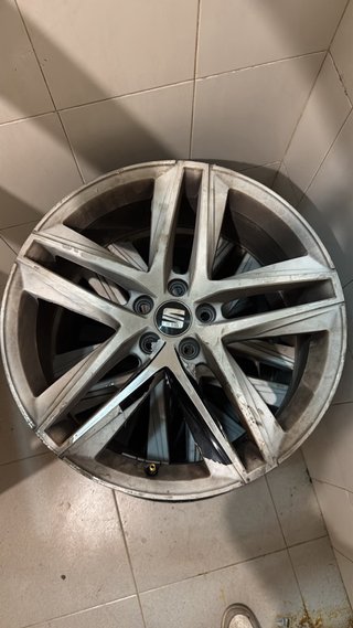Llantas 18” Aluminio Seat