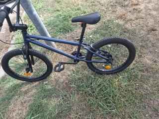 Bicicleta BMX Azul Decathlon