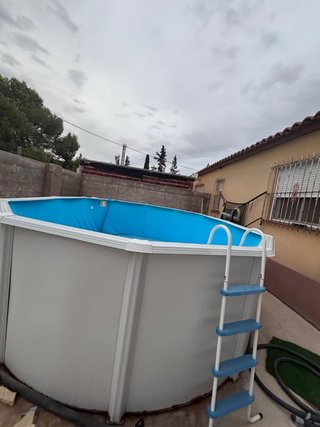 Piscina ovalada estructura metálica
