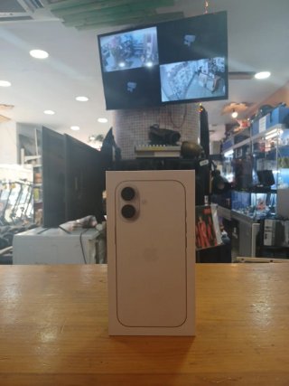 iPhone 17