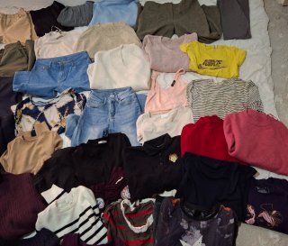 Lote 40 prendas de mujer