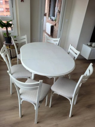 Mesa extensible y 6 sillas comedor