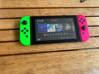 Nintendo Switch + Accesorios