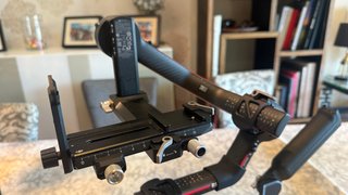 Gimbal profesional DJI RS3 Pro más contrapesos
