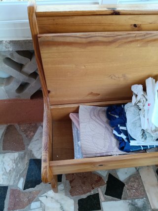 Conjunto Rinconera con Mesa y Taburete