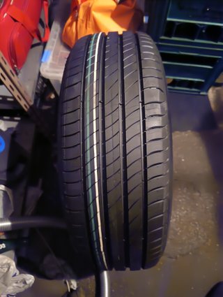 Rueda Renault Megane Zen 195/65/15