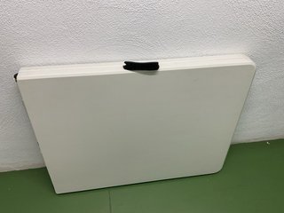 Mesa plegable portátil tipo maleta
