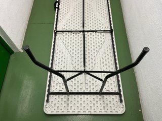 Mesa plegable portátil tipo maleta