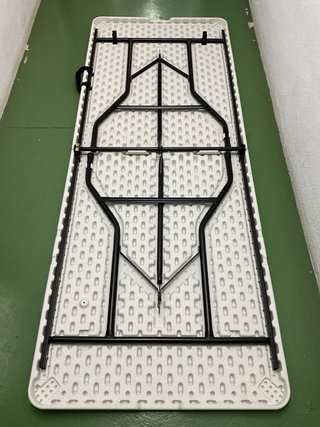 Mesa plegable portátil tipo maleta