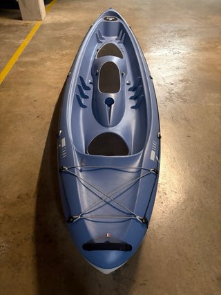 Kayak rígido de 3 Tobago Azul con chalecos y remos