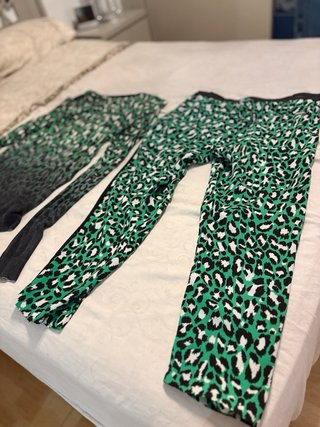 Conjunto Guess Leopardo Verde y Negro