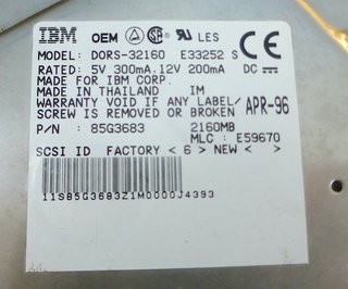 Disco duro SCSI IBM model DORS-32160 2160 MB