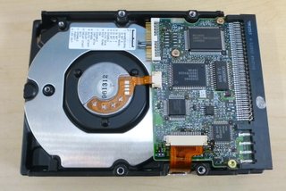 Disco duro SCSI IBM model DORS-32160 2160 MB