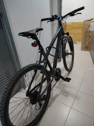 Bicicleta de Montaña Gris Marca BTWIN