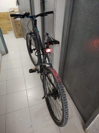 Bicicleta de Montaña Gris Marca BTWIN