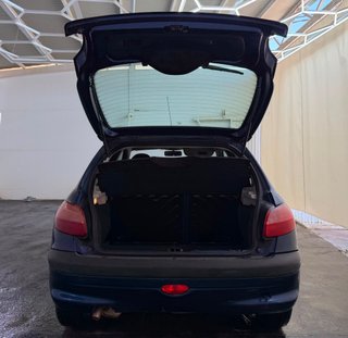 PEUGEOT 206 XR 1.4i 75CV MANUAL 5PT 5PZ AÑO 2001