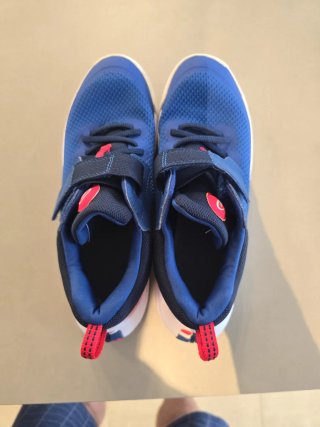 Zapatillas Decathlon Talla 38. Nuevas cuestan 24,9