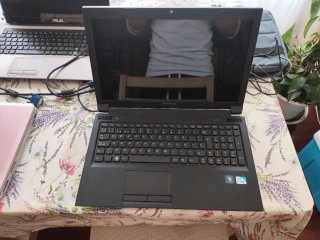 SE VENDEN 3 PORTATILES