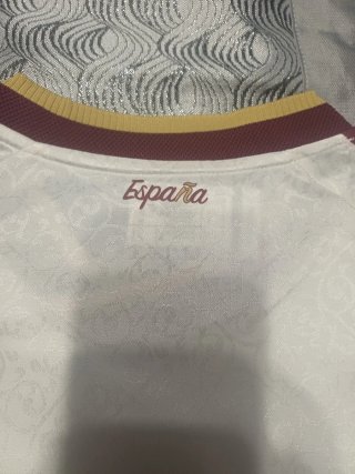 Se vende Camiseta de fútbol España Adidas Talla M