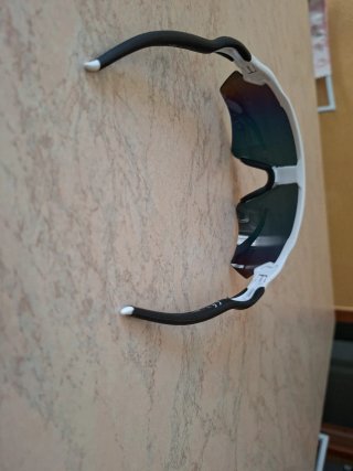 Occhiali da sole sportivi multicolor