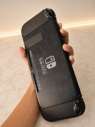 ¡CON JUEGOS! Nintendo Switch completa + 2 juegos