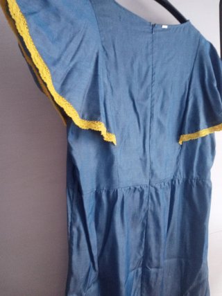 Vestido vaquero bordado talla 44