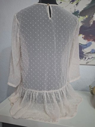 Blusa plumeti beige y blanca talla única