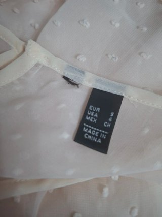 Blusa plumeti beige y blanca talla única
