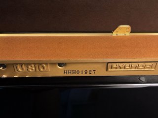 Piano Hyundai U-810 Negro