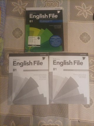 ENGLISH FILE B1 Fourth edition (sin rellenar)