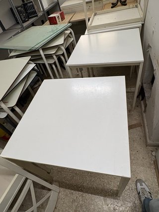 Mesa de madera blanca 75x75