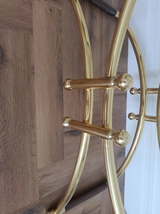Mesa retro setentera madera dorada cristal