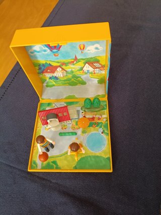 Playmobil Micro Mundo Casa y Figuras