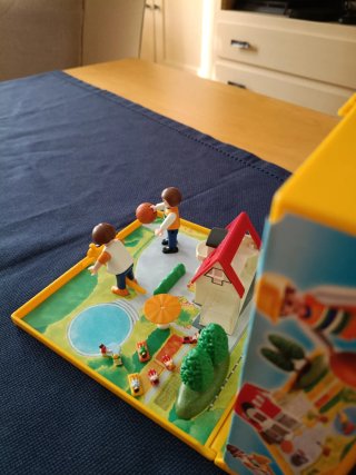 Playmobil Micro Mundo Casa y Figuras