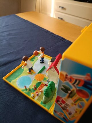 Playmobil Micro Mundo Casa y Figuras