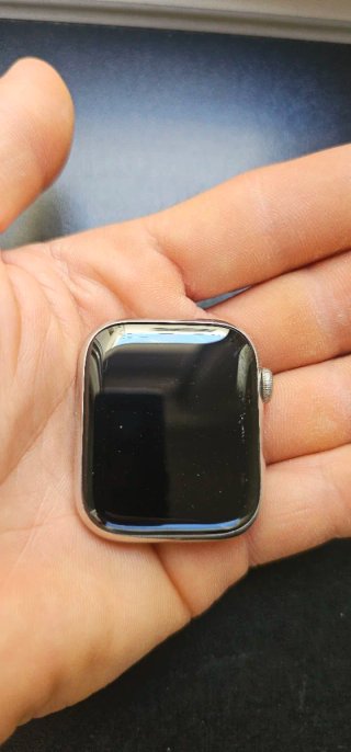 Apple Watch Series 7 45mm GPS + Cellular