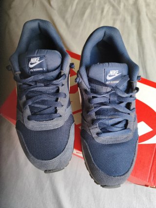 Nike MD Runner 2. Talla 42.