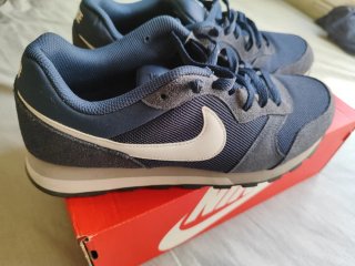 Nike MD Runner 2. Talla 42.