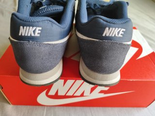 Nike MD Runner 2. Talla 42.