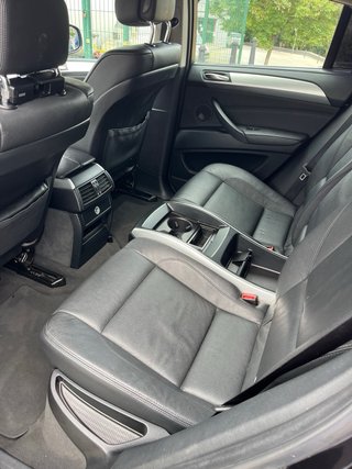 BMW X6 2011