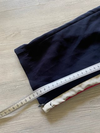 Pantalones Guess azul marino con raya lateral S