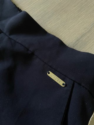 Pantalones Guess azul marino con raya lateral S
