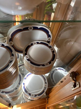 Vajilla 18 piezas porcelana azul y blanco con hilo