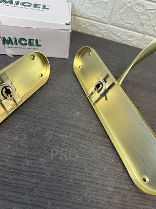 Juego de manilla Mecil