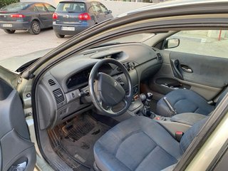Renault Laguna 2003