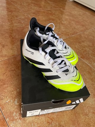 Botas de fútbol Adidas Predator niño Talla 29