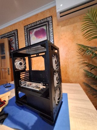 Caja PC MSI
