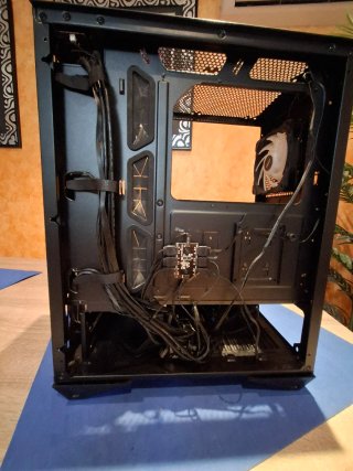 Caja PC MSI