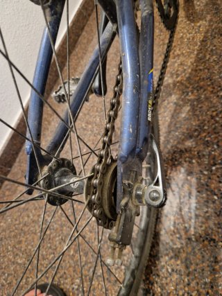 Bicicleta BMX azul para niño